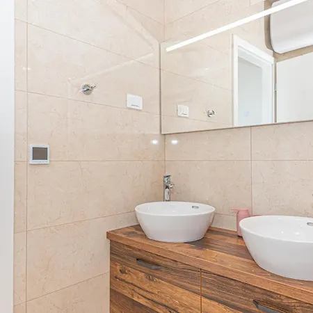 1 Bedroom In Jezera