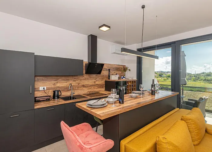 דירה 1 Bedroom In *